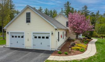 104 Champagne Cir, Campton, NH 03223