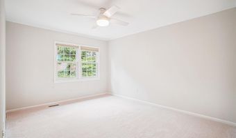 7492 COVENT WOOD Ct, Annandale, VA 22003