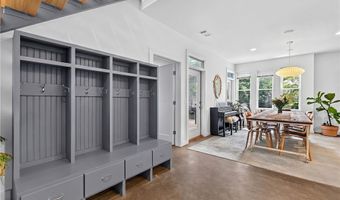 303 SE B St, Bentonville, AR 72712