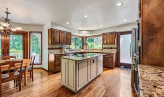 13865 SW SECRETARIET Ln, Beaverton, OR 97008