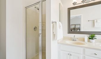 518 WINDING ROSE Dr, Rockville, MD 20850