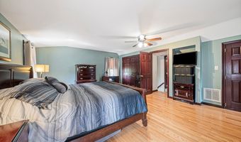 848 Brockton Ave, Abington, MA 02351