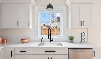 27 Holly St, East Providence, RI 02915