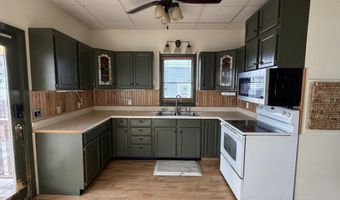 516 SE 10th Ave, Aberdeen, SD 57401