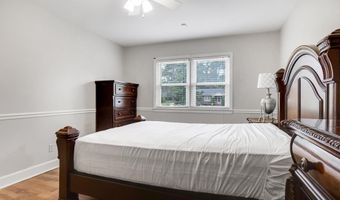 610 Summit Dr, Albany, GA 31707