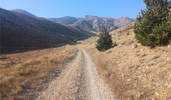 1387 Meeteetse Trl, Belfry, MT 59008