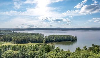 1391 Turner St, Auburn, ME 04210