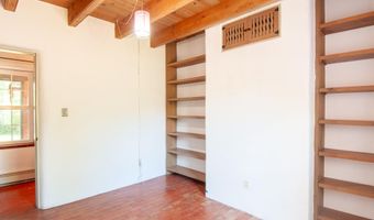 929 AVENIDA ESTRELLITA NE, Albuquerque, NM 87110