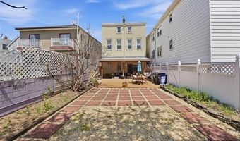 82 E 26TH St, Bayonne, NJ 07002