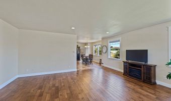 847 CARTER St, Bandon, OR 97411