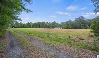 1 Marion Woods Trl, Bonneau, SC 29431