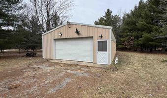 922 Elk Ave, Adams, WI 53910