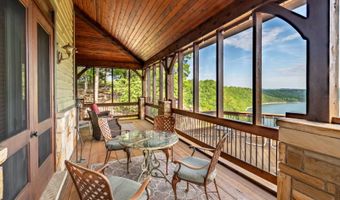 300 Eagle Point Dr, Albany, KY 42602