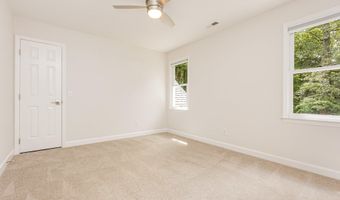 7037 Meadow Gate Dr, Apex, NC 27502