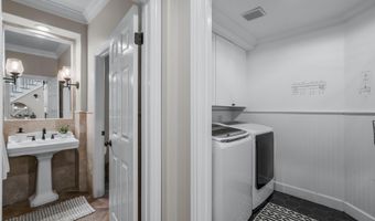 6402 Topmast Dr, Carlsbad, CA 92011