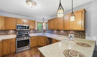 13476 Granada Ave, Apple Valley, MN 55124