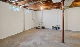 920 9th Ave NW, Altoona, IA 50009