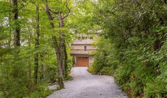 471 Rivard Rd, Glenville, NC 28736