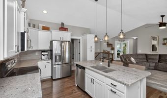 4116 NW Applewood St, Ankeny, IA 50023