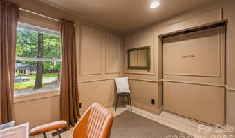 4508 Ivanhoe Pl, Charlotte, NC 28205