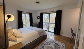 4015 Mathews Rd, Ames, IA 50014