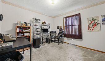 5869 Beechwood Ave, Alliance, OH 44601