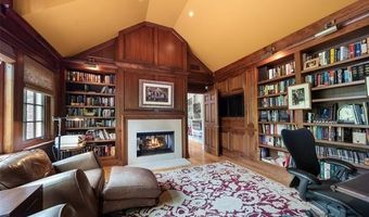 25733 River Dr, Franklin, MI 48025