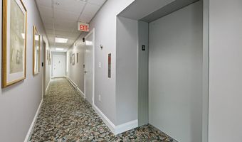 24 Pleasant St, Bangor, ME 04401