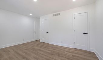 2475 W DENNEYS Rd, Dover, DE 19904