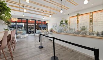 37 Main St, East Greenwich, RI 02818
