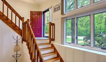 6 Birch St, Johnston, RI 02919
