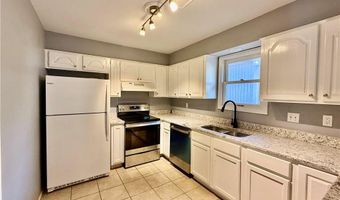 11 Mellor Ln, Bella Vista, AR 72715