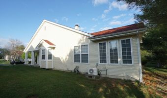 20 Turtle Crk 20, Barnegat, NJ 08005