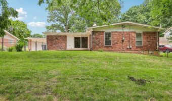 318 Algonquin Dr, Ballwin, MO 63011