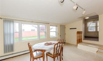 200 Princess Ave, Cranston, RI 02920