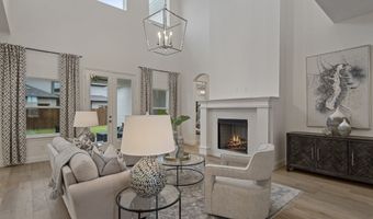717 Blackbird Dr, Aledo, TX 76008
