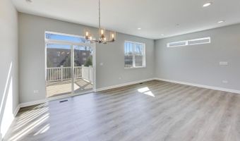 270 Masters Dr, Addison, IL 60101