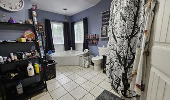 838 Rebecca Ct, Alford, FL 32420