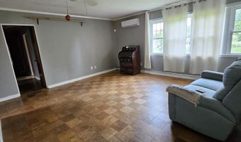 200 Davis Rd, Bangor, ME 04401