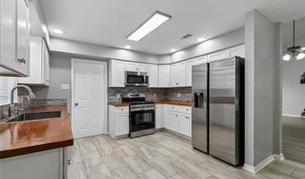 404 AVENUE A, Belle Chasse, LA 70037