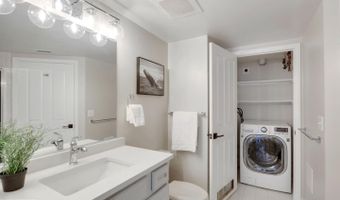 1021 N GARFIELD St N 606, Arlington, VA 22201