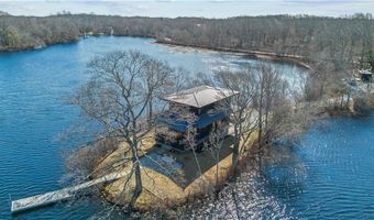 17 Jamaica Way, North Kingstown, RI 02852