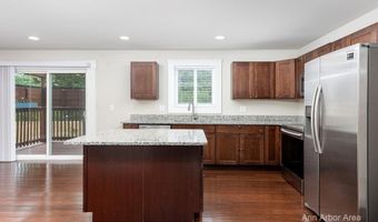 2 Maple Village Ct, Ann Arbor, MI 48103