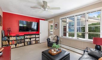 71 Primrose Hill Rd, Barrington, RI 02806