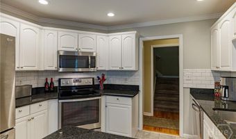 115 Crystal Creek Ct, Hull, GA 30646