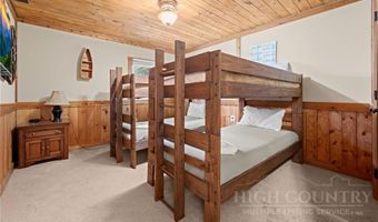184 Dutch Treat Rd, Banner Elk, NC 28604