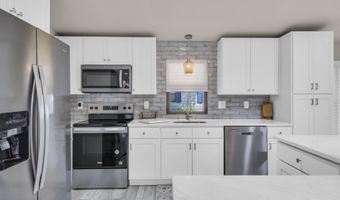 3 Casey Ct, Barnegat, NJ 08005