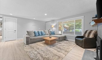 6075 SW 171ST Ave, Beaverton, OR 97007