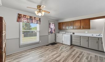 902 Mechanic St, Angola, IN 46703