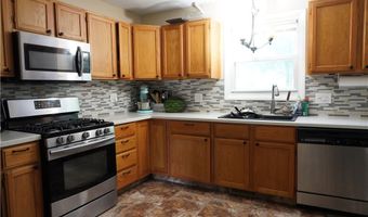 34128 Gina Dr, North Ridgeville, OH 44039
